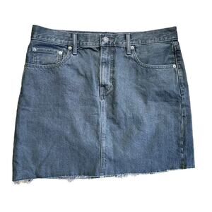 Levis Black Denim Skirt Size 31 High Rise Raw Hem Jean Y2K Grunge‎
